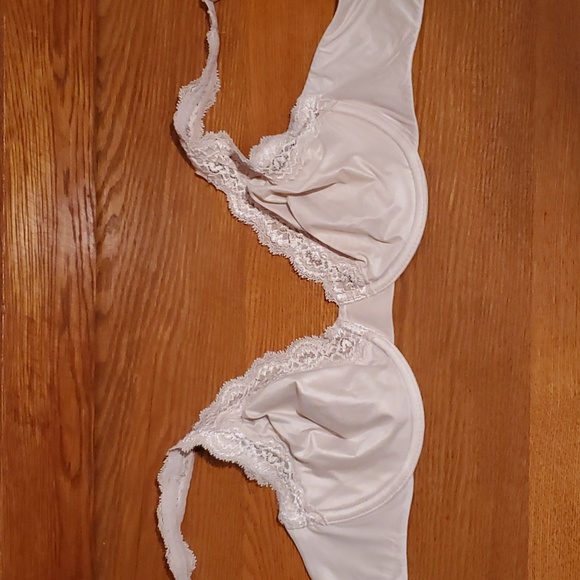 3/$25 Wacoal women's softly styled underwire bra 32DD - Picture 6 of 10